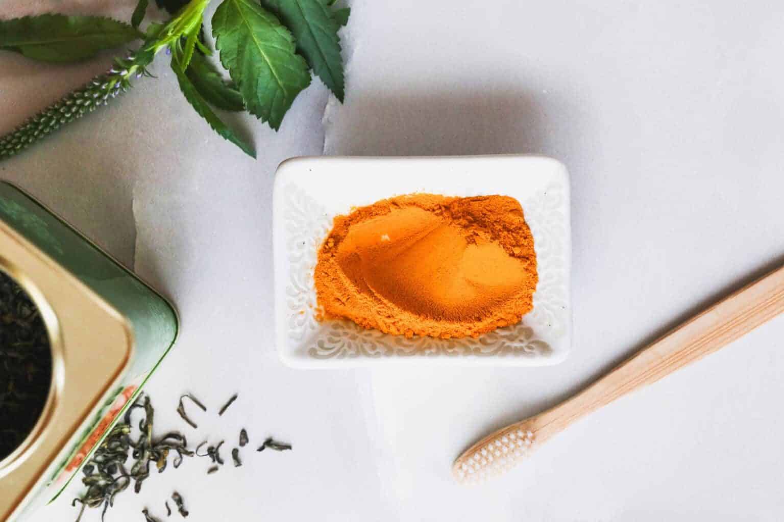 Turmeric for teeth whitening